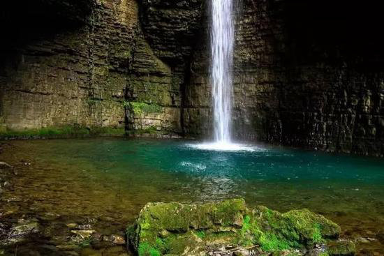 这才是小长假该去自驾旅行的原始天堂