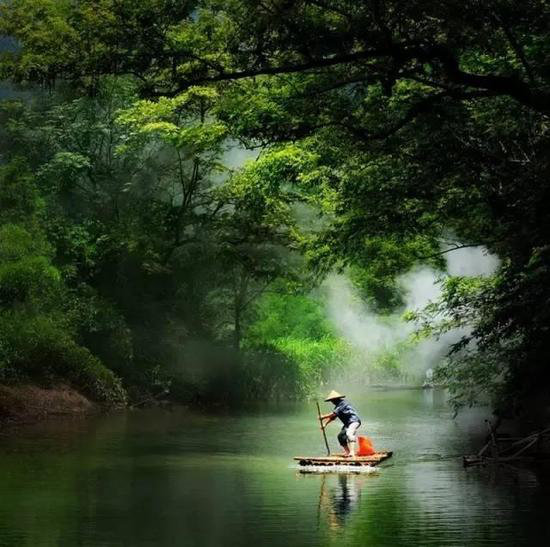 这才是小长假该去自驾旅行的原始天堂