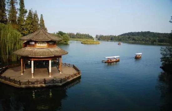 4月国内外最美春天 就应该自驾去这些地方