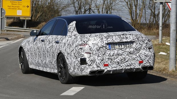 梅赛德斯-AMG E 63