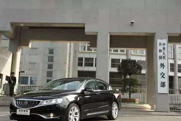 不要再看不起国产官车 三大国产官车撞不起