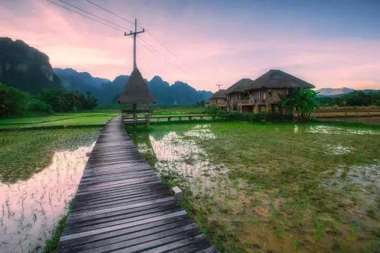 屌丝翻身高富帅 全球9大穷游自驾目的地