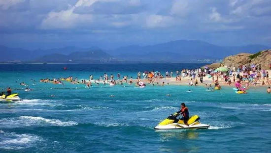 屌丝翻身高富帅 全球9大穷游自驾目的地