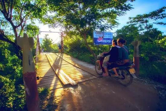 屌丝翻身高富帅 全球9大穷游自驾目的地