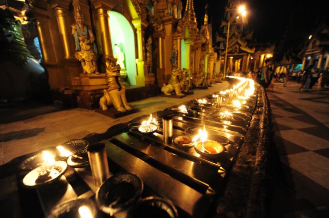Going坐二手火车 吃咖喱大餐 逛昂山市场