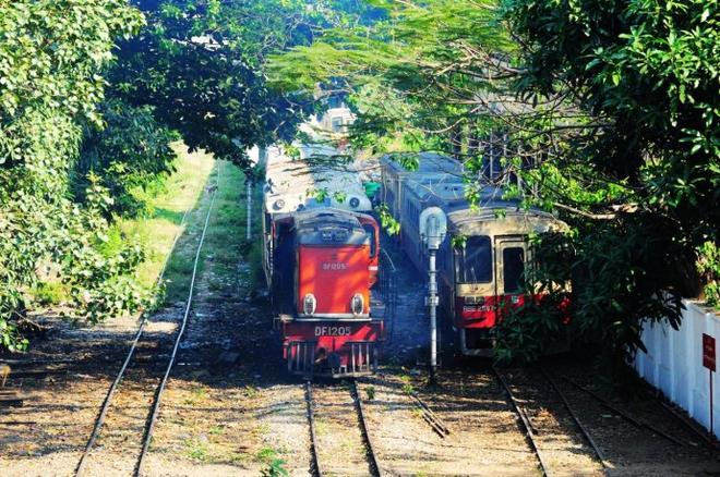 Going坐二手火车 吃咖喱大餐 逛昂山市场