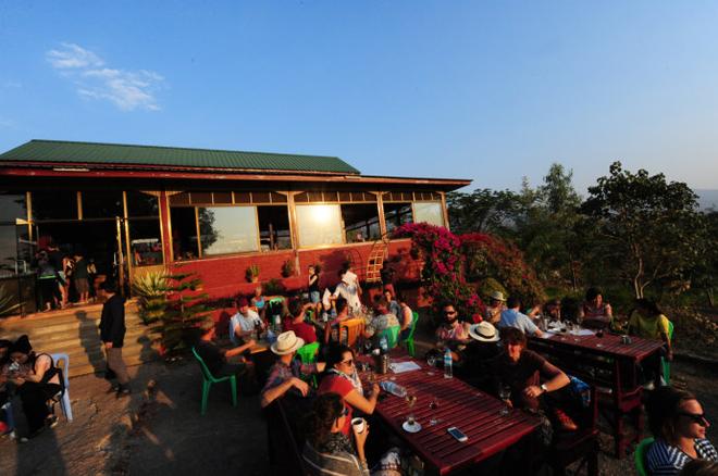 Going体验奇葩机场 为什么一星期有8天？