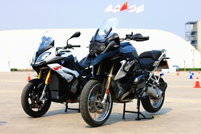 这是神马？宝马，“草泥马”！S1000XR！