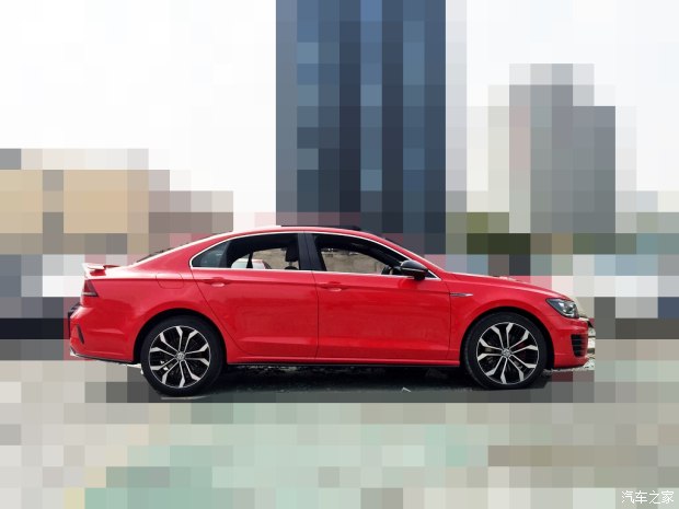 搭载2.0TSI发动机 凌渡GTS内饰谍照曝光