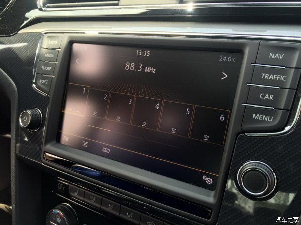 搭载2.0TSI发动机 凌渡GTS内饰谍照曝光