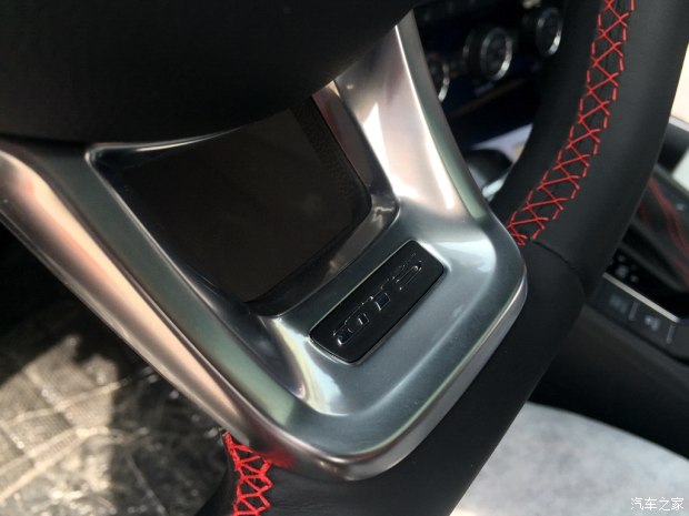 搭载2.0TSI发动机 凌渡GTS内饰谍照曝光