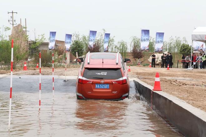 共享“世家荣耀”一汽丰田越野基地盛大开启