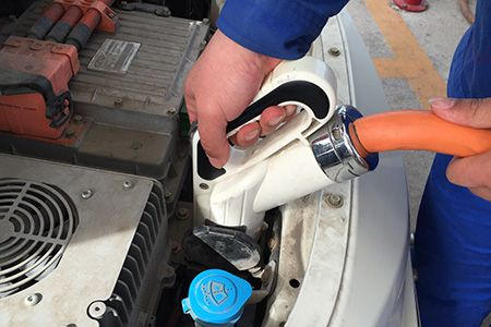 电动车这么玩 电池爆发批量事故成必然事件