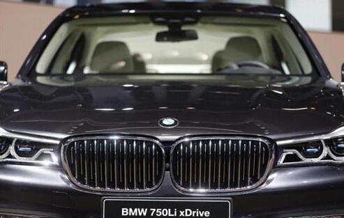 新宝马7系全球过半数召回 气囊故障涉及中国