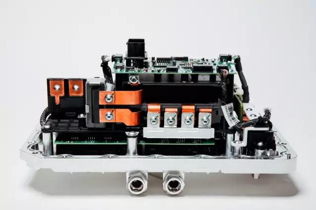 法拉第豪掷十亿美金在沙漠上建厂