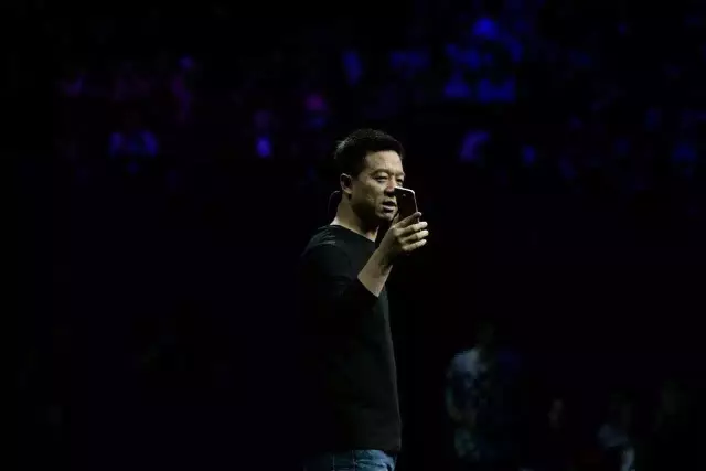 乐视汽车开了50米 多年网黑会熬成网红么？