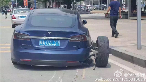看！会断轴的不仅传统车 特斯拉也会断轴