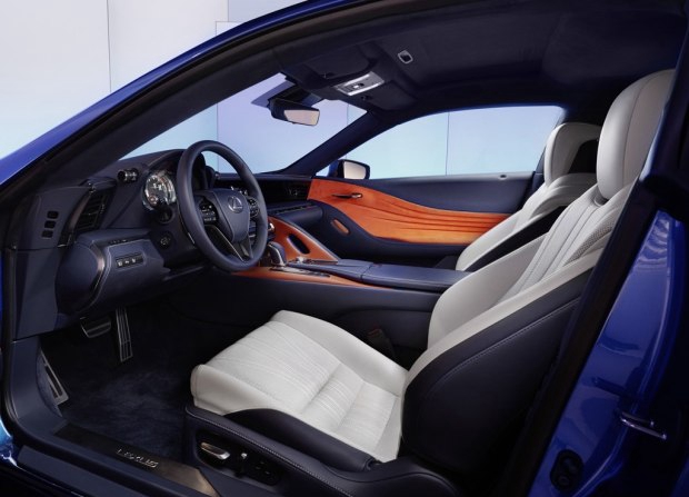 2016北京车展雷克萨斯旗舰跑车LC 500h发布