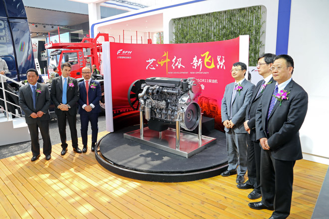 2016北京车展：上菲红Cursor11发动机上市