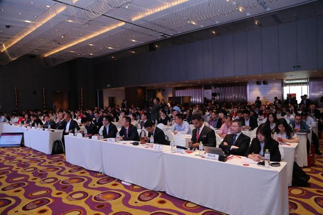 汽车融资租赁元年.行业顶级大咖都在聊啥