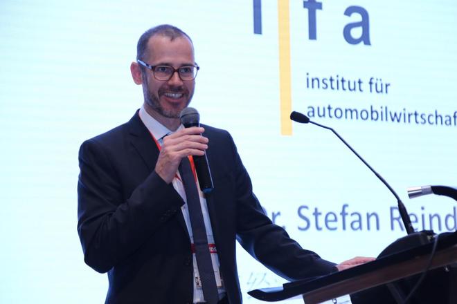 汽车融资租赁元年.行业顶级大咖都在聊啥