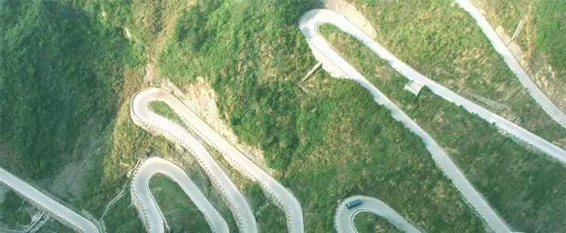我国十条惊险的自驾游线路 你敢走吗？ 