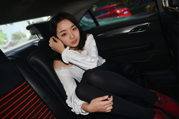 心路驾程：一个车模的自白