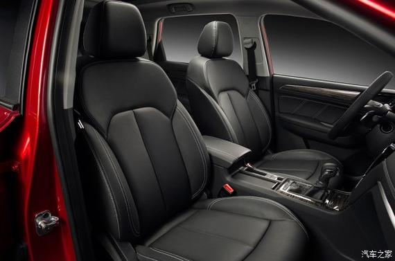 搭载YunOS for Car 荣威RX5官图发布