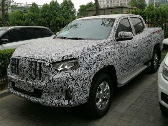 2017年推出 上汽大通全新皮卡谍照曝光