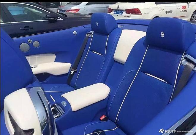 王思聪买千万豪车像买菜 携美女驾车而去