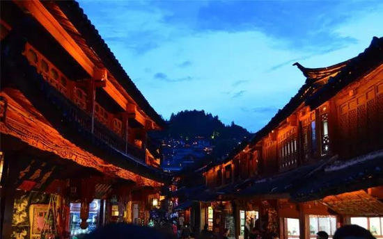 最容易发生一夜情的地方 自驾约不约？