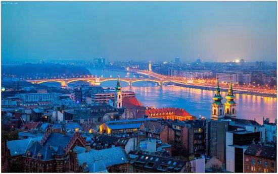 最容易发生一夜情的地方 自驾约不约？