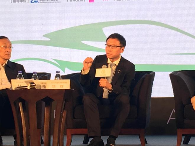 对话嘉宾前途汽车创始人  陆群