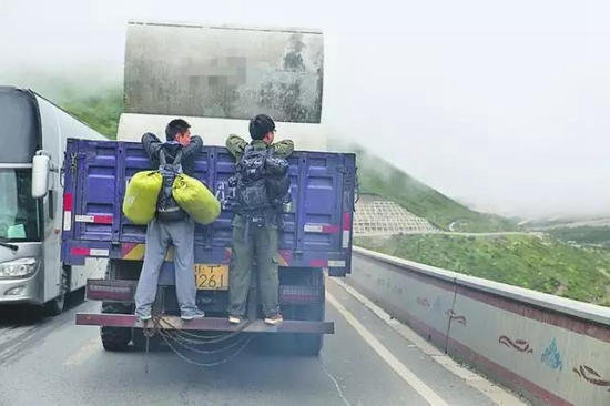 还得自驾游！千万别死在美丽的进藏路上！
