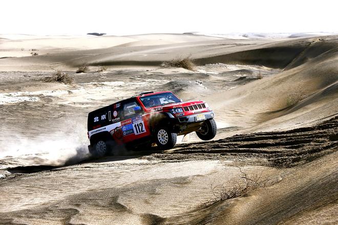 突遇大雨的环塔拉力赛成了惨烈的泥地争霸