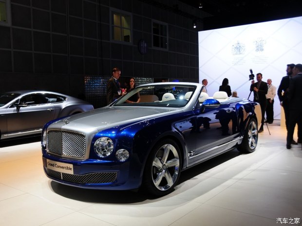 定位收藏品 宾利慕尚敞篷版最新信息