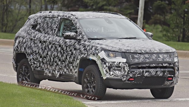 指南者继任车型 Jeep新SUV国内路试谍照