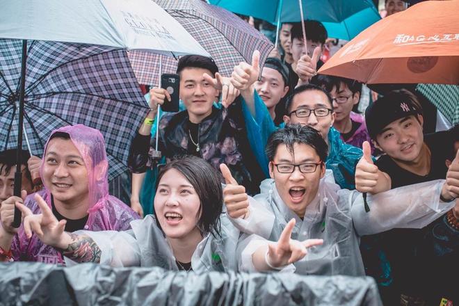 一汽-大众首届粉丝嘉年华”场面火爆