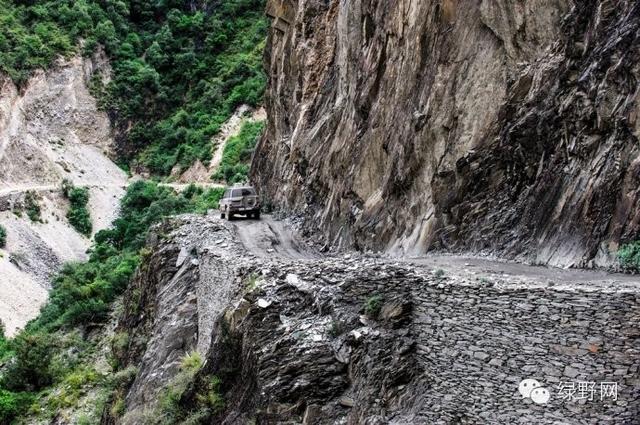 最短也是最险的进藏公路——丙察察