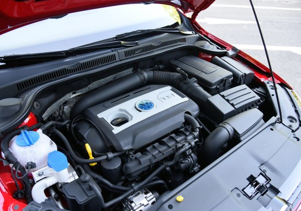 外观更富战斗气息 新款速腾GLI今晚上市