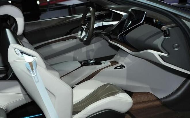 长安请来宝马总设计师操刀 天价薪水没白给