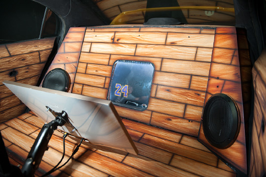 如何让一个KOBE粉丝在自己的思域上打篮球