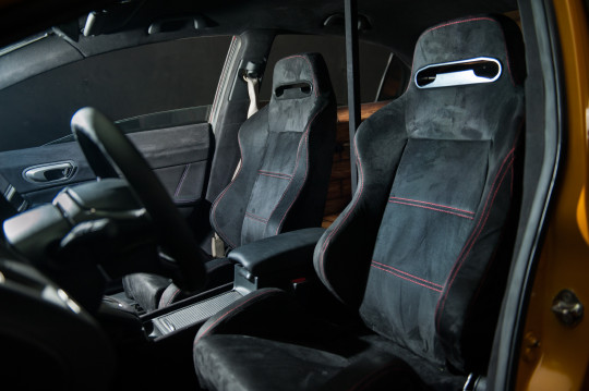 如何让一个KOBE粉丝在自己的思域上打篮球