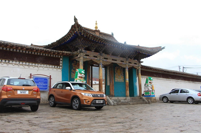 跟维特拉一起探寻千年热贡艺术