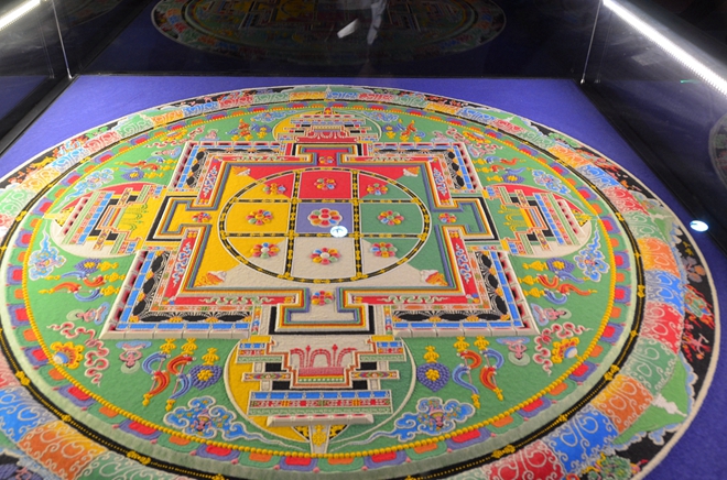 跟维特拉一起探寻千年热贡艺术