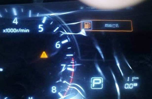 拔掉车这个东西，怎么开都没有里程记录