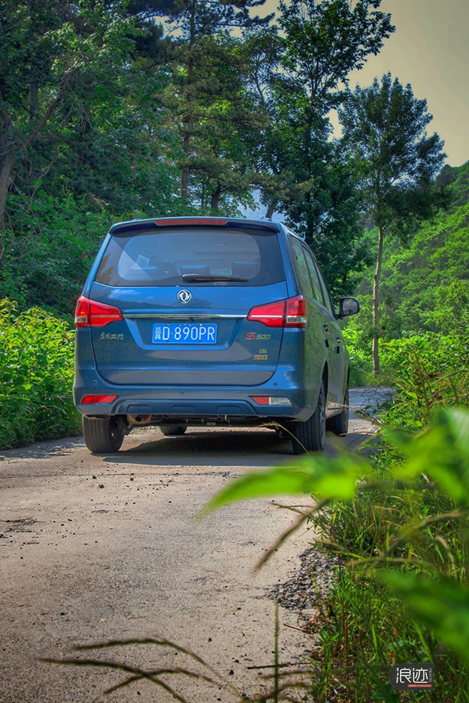 周末自驾哪里去？原来你是酱紫的“浪迹”