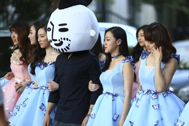 东风Honda邂逅时尚 XR-V闪耀《男人装》周年庆典