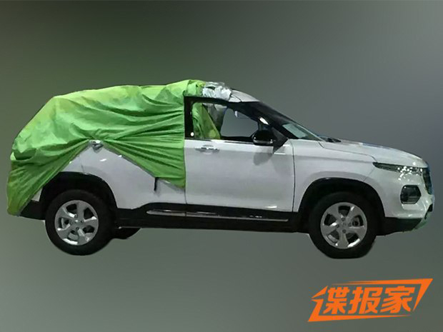 宝骏全新小型SUV谍照曝光 或命名宝骏530
