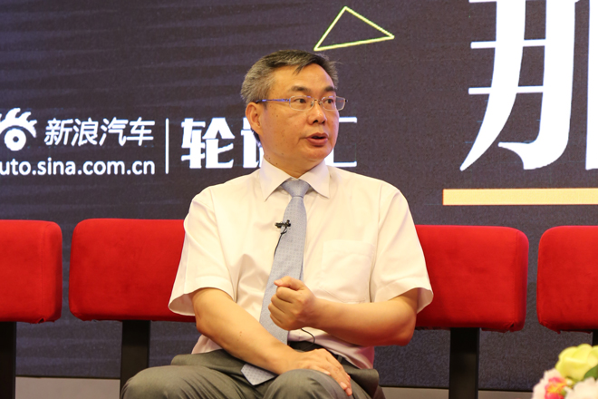 邱宝昌